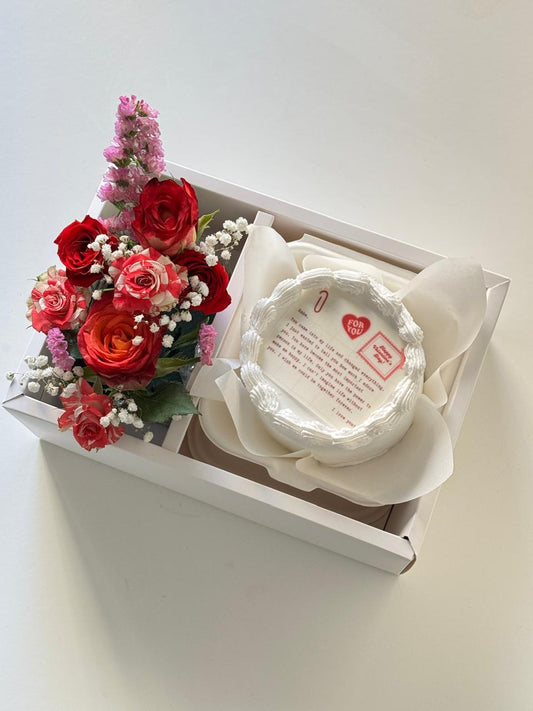 Flower Cake Box Love Message