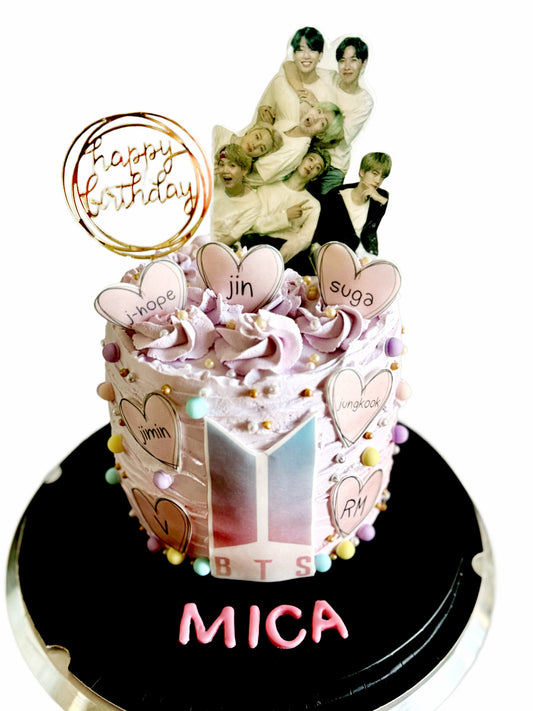 BTS Universe - Customized Cake